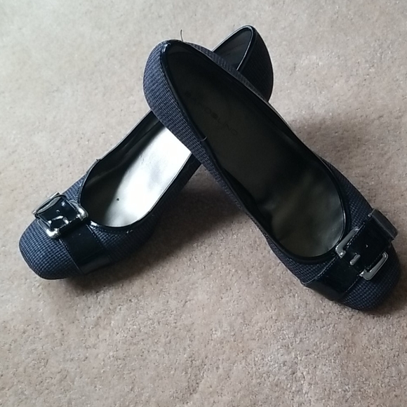 Buckle Toe Heels - Picture 6 of 6